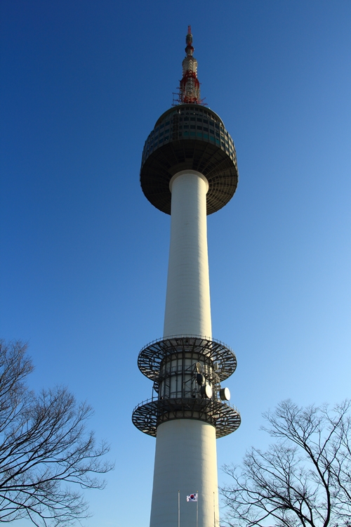 3 tower mirip © 2016 brilio.net