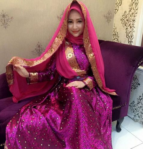 winnie putri lubis kini rajin berhijab © 2016 brilio.net winnie putri lubis kini rajin berhijab © 2016 brilio.net