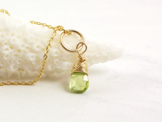 Lupakan permata putih, 19 perhiasan dari permata hijau ini cantik!