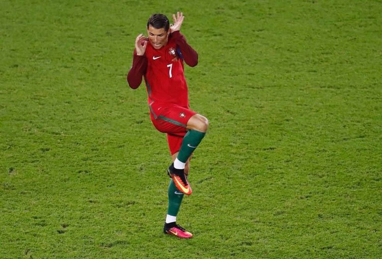 tingkah konyol para pemain euro © 2016 brilio.net