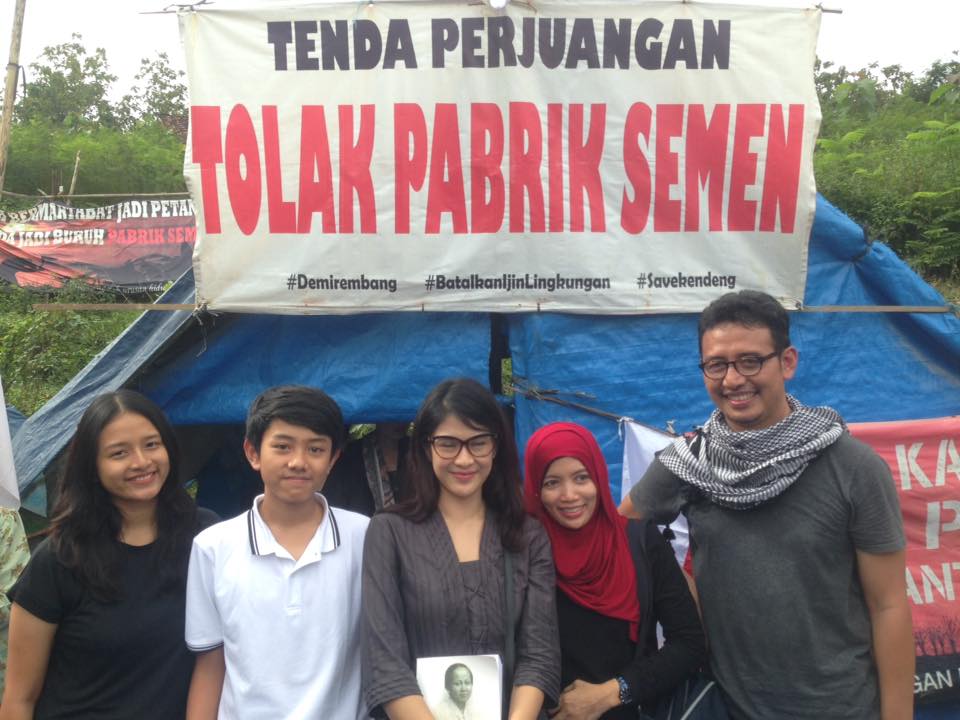 Dian Sastro kunjungi tenda 'Kartini Kendeng' di Rembang, ada apa?  