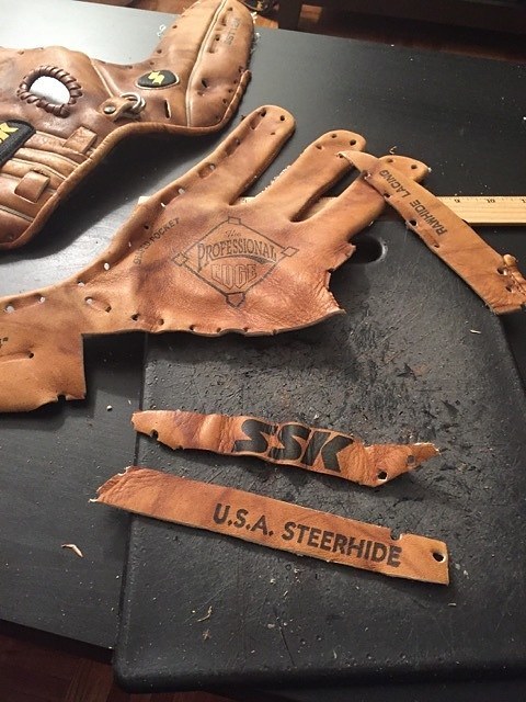 pria ini sulap sarung tangan bisbol bekas © 2016 brilio.net pria ini sulap sarung tangan bisbol bekas © 2016 brilio.net