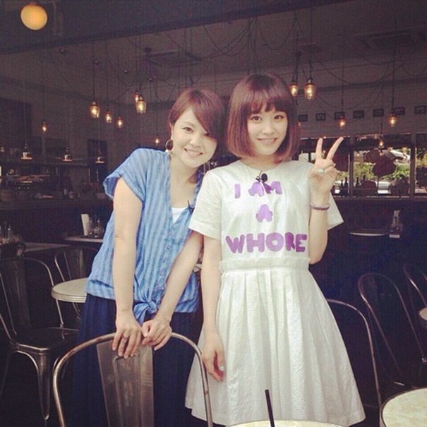 20 Tulisan kaus lucu © 2016 brilio.net 20 Tulisan kaus lucu © 2016 brilio.net