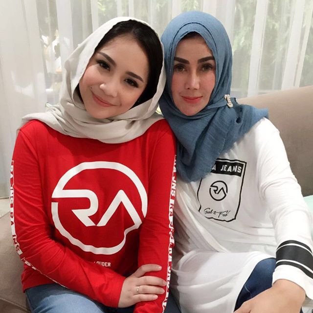 mertua artis © 2016 brilio.net mertua artis © 2016 brilio.net