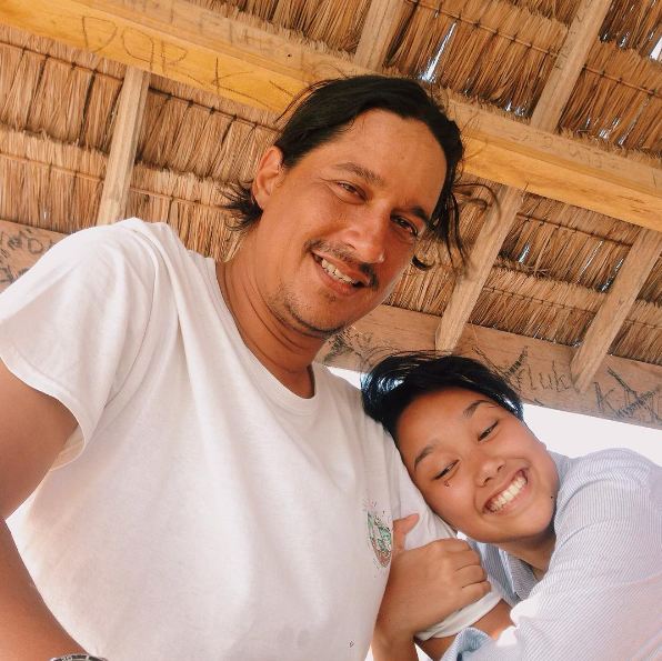 15 Foto Salma dan Salwa, putri kembar Titi DJ yang gaul dan hits abis