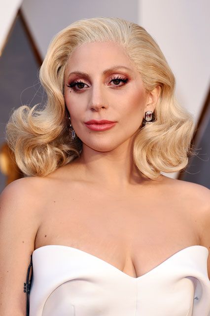 sampingan artis © 2016 brilio.net sampingan artis © 2016 brilio.net