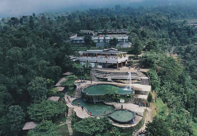 10 Tempat wisata sekitar Semarang yang wajib kamu kunjungi saat mudik