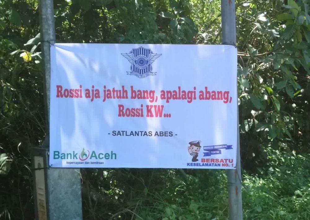 spanduk kocak polisi Aceh © 2016 brilio.net