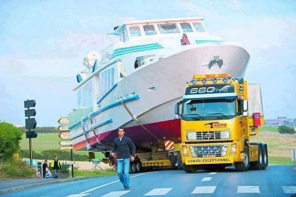 Truk Sangar © 2016 brilio.net