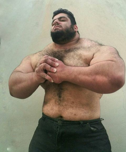 Pria ini dikenal sebagai Hulk dari Asia, 10 fotonya bikin melongo!