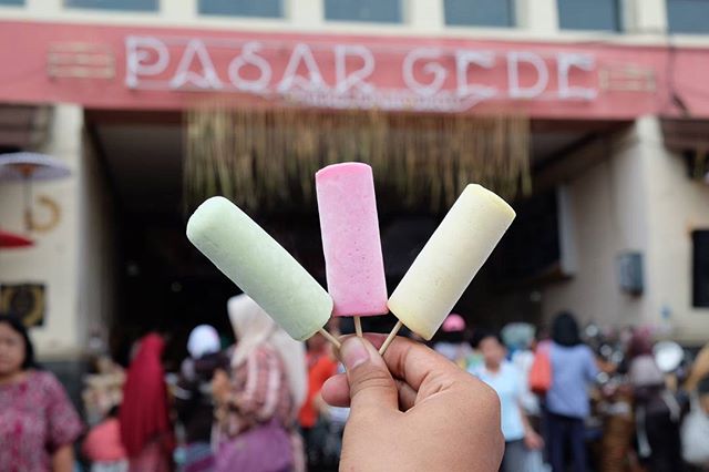 jajanan pinggir sekolah © 2016 brilio.net