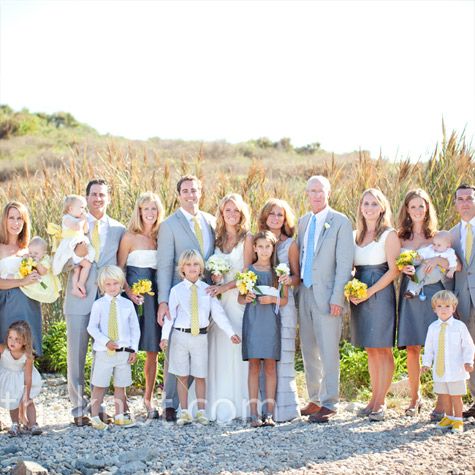 momen romantis pernikahan di pantai 1-17 © 2016 brilio.net