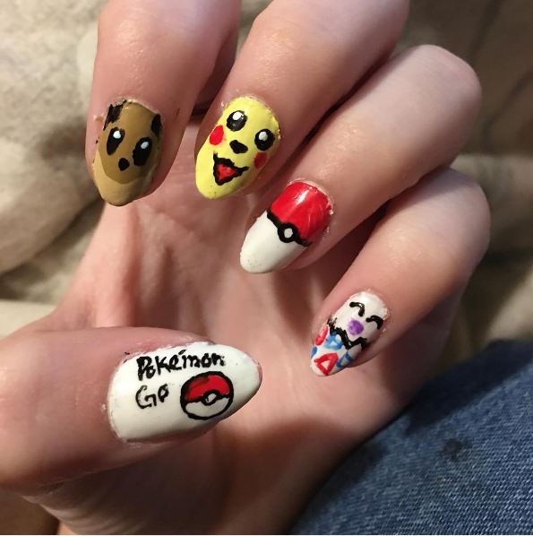 nailart pokemon © 2016 brilio.net