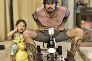 9 Foto kocak Tora Sudiro & putrinya habiskan waktu bersama, gemes deh!