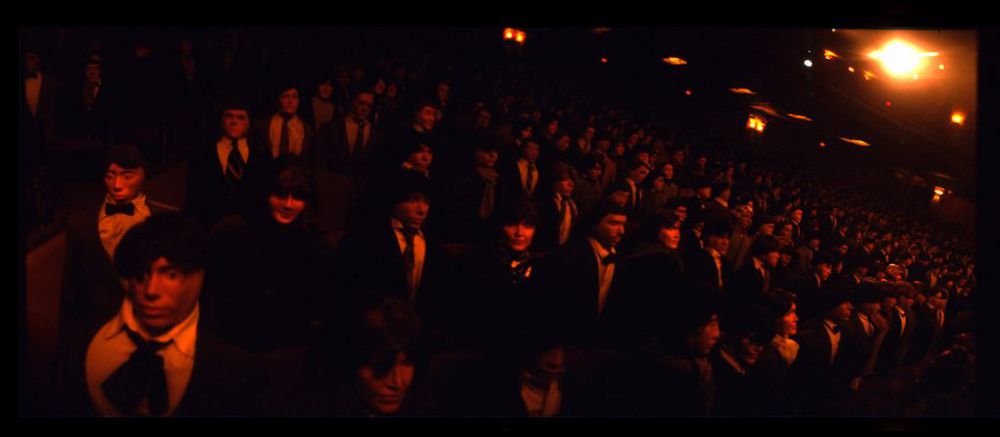 trik kerumunan film © 2016 brilio.net