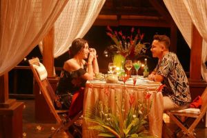 10 Foto babymoon Andhika-Ussy di Bali ini romantis banget, bikin iri!