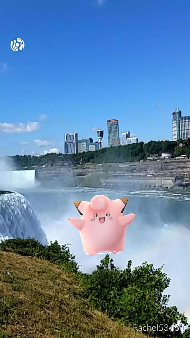 Momen Pokemon Go © 2016 brilio.net / Reddit