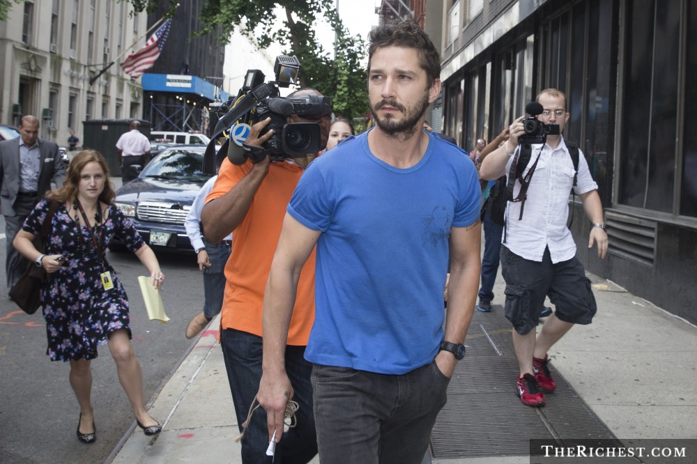  artis rendah hati © 2016 brilio.net