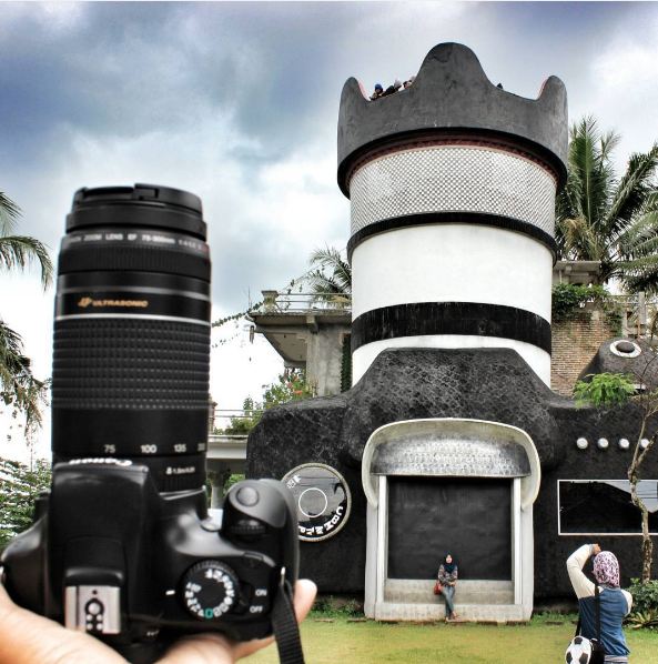 benda raksasa © 2016 brilio.net