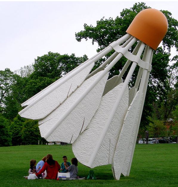 benda raksasa © 2016 brilio.net