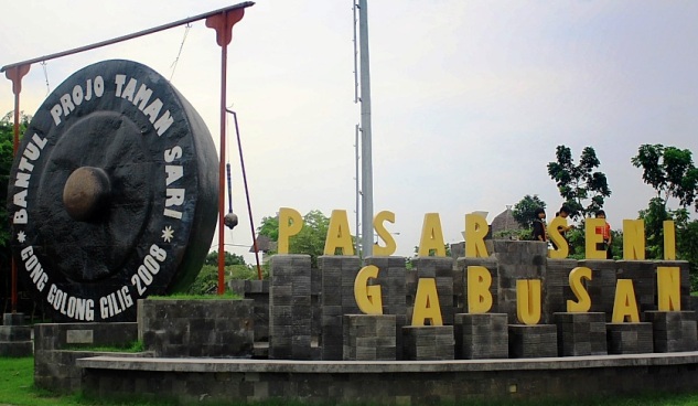 benda raksasa © 2016 brilio.net