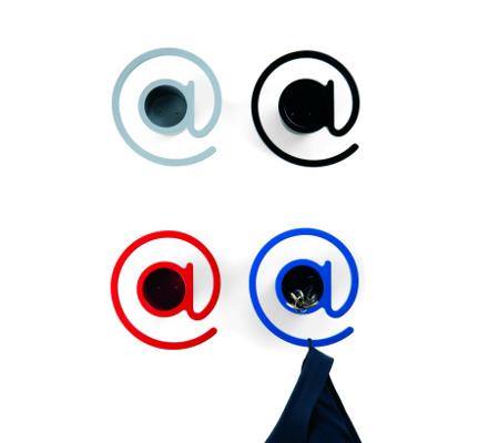 gantungan baju unik © 2016 brilio.net gantungan baju unik © 2016 brilio.net