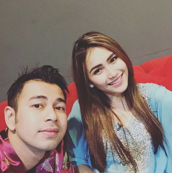 KONTROVERSI AYU © 2016 brilio.net KONTROVERSI AYU © 2016 brilio.net