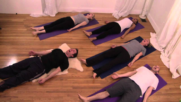 6 Macam yoga ini tak hanya menyehatkan tapi juga unik