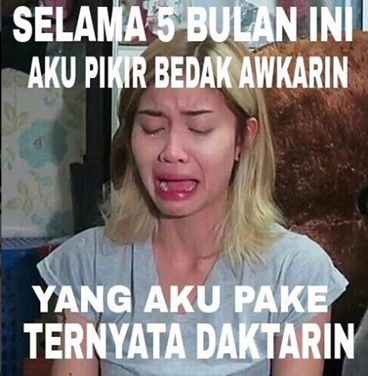 meme awkarin © 2016 brilio.net