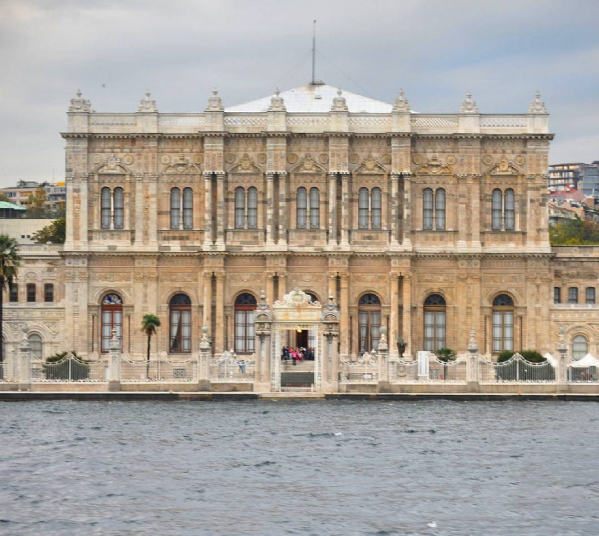 Dolmabahce Palace © 2016 brilio.net