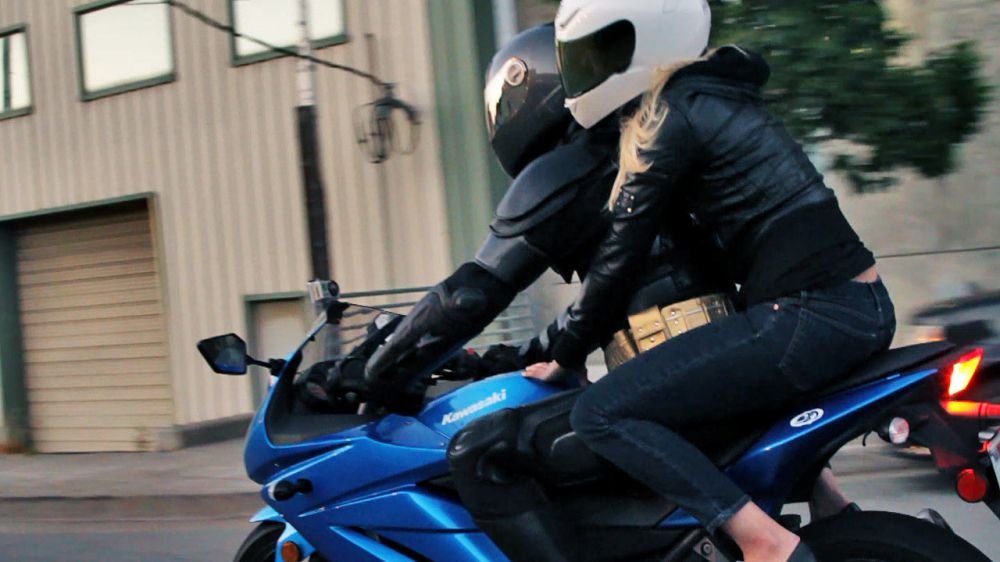 bikin cowok baper 1-10 © 2016 brilio.net bikin cowok baper 1-10 © 2016 brilio.net