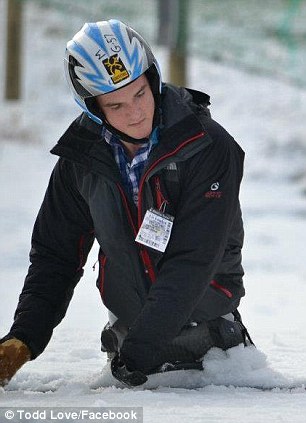 aksi mantan tentara tanpa kaki © 2016 brilio.net