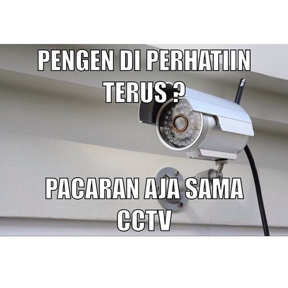 7 Meme 'CCTV' ini menghibur hatimu yang lagi galau, kocak nih!