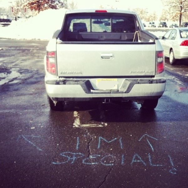 Parkir Ngawur 15 © 2016 brilio.net