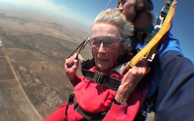 aksi ektsrem para lansia ini bikin melongo © 2016 brilio.net