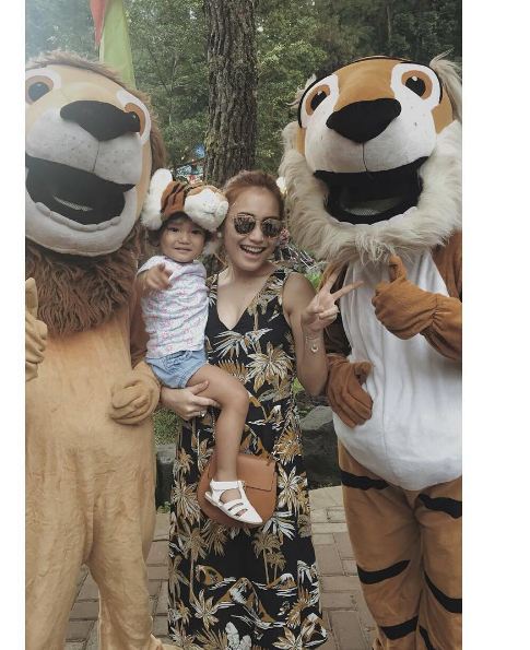 Ayu vs Nagita © 2016 brilio.net  Ayu vs Nagita © 2016 brilio.net