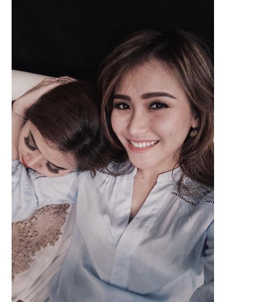 Ayu vs Nagita © 2016 brilio.net  Ayu vs Nagita © 2016 brilio.net