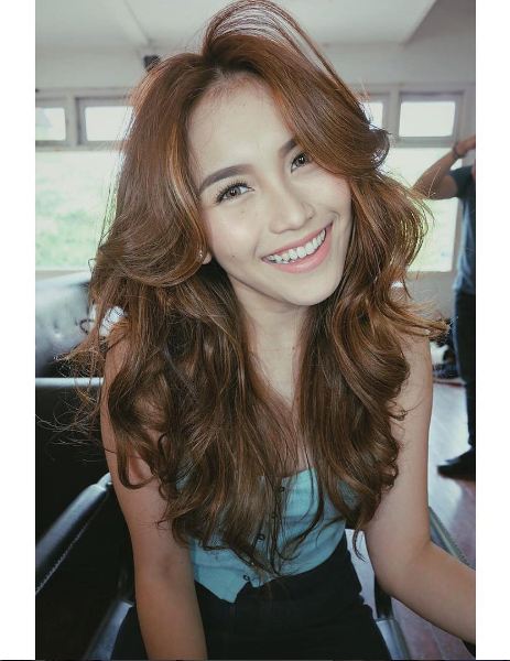 Ayu vs Nagita © 2016 brilio.net  Ayu vs Nagita © 2016 brilio.net