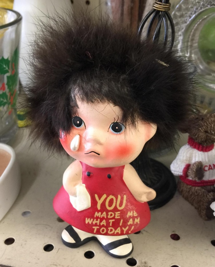 barang obralan ini aneh banget © 2016 brilio.net