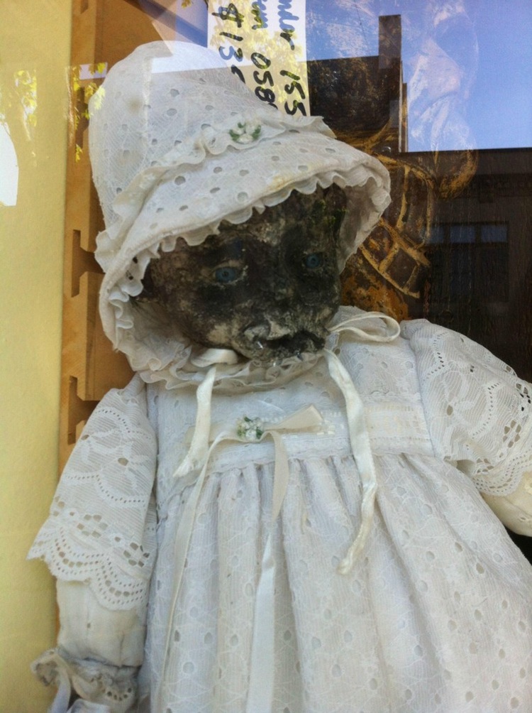 barang obralan ini aneh banget © 2016 brilio.net