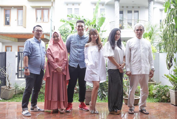 Gilang Dirga - Adiezty © 2016 brilio.net