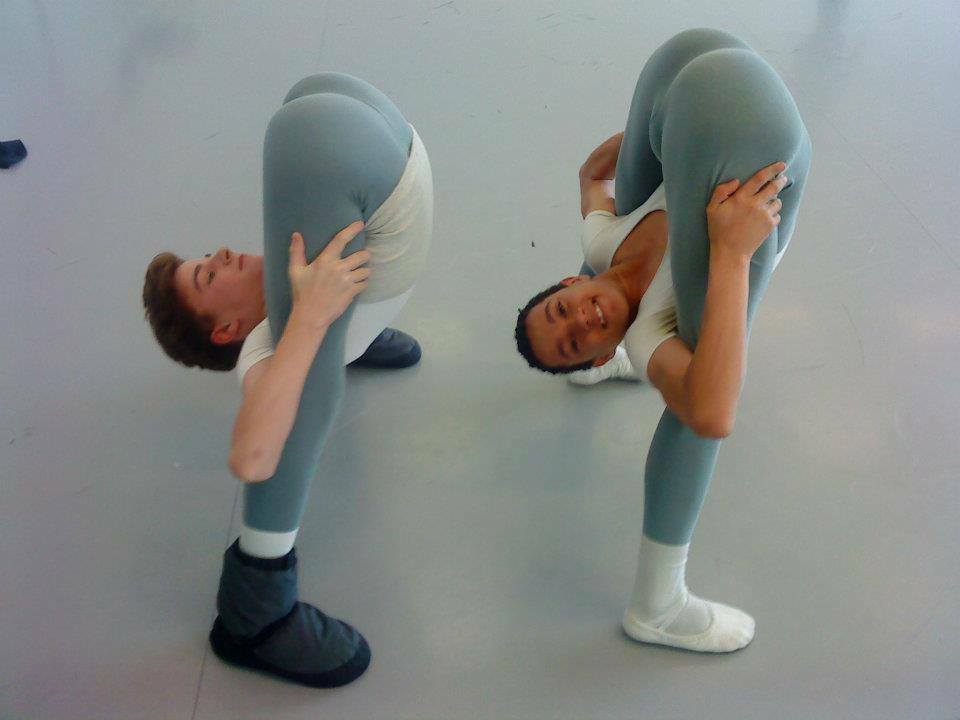 orang lentur ini bikin bengong sekaligus merinding © 2016 brilio.net