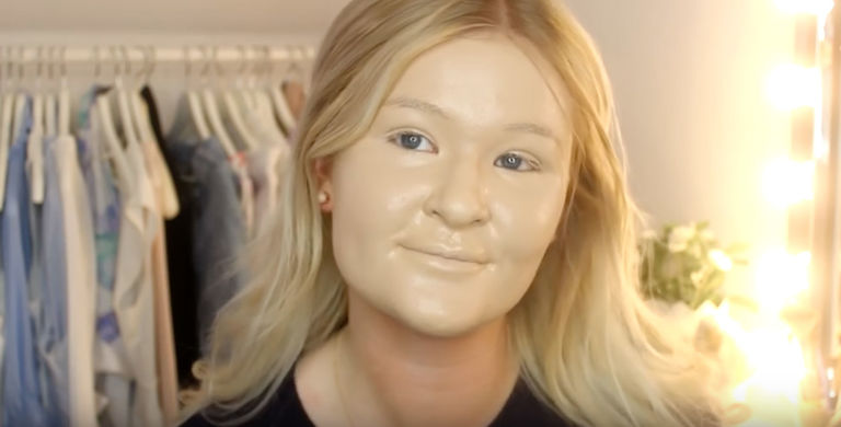 100 foundation © 2016 brilio.net