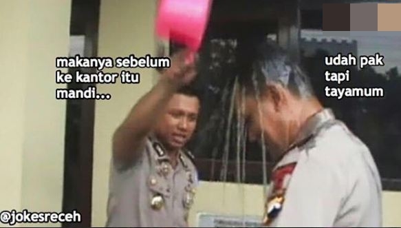 percakapan pak polisi ini bikin ketawa ngakak © 2016 brilio.net percakapan pak polisi ini bikin ketawa ngakak © 2016 brilio.net