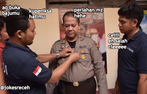 percakapan pak polisi ini bikin ketawa ngakak © 2016 brilio.net percakapan pak polisi ini bikin ketawa ngakak © 2016 brilio.net