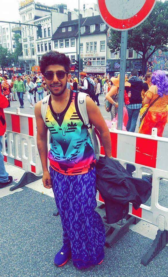 kain sarung ngetren © 2016 brilio.net