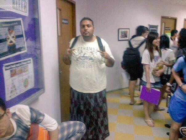 kain sarung ngetren © 2016 brilio.net