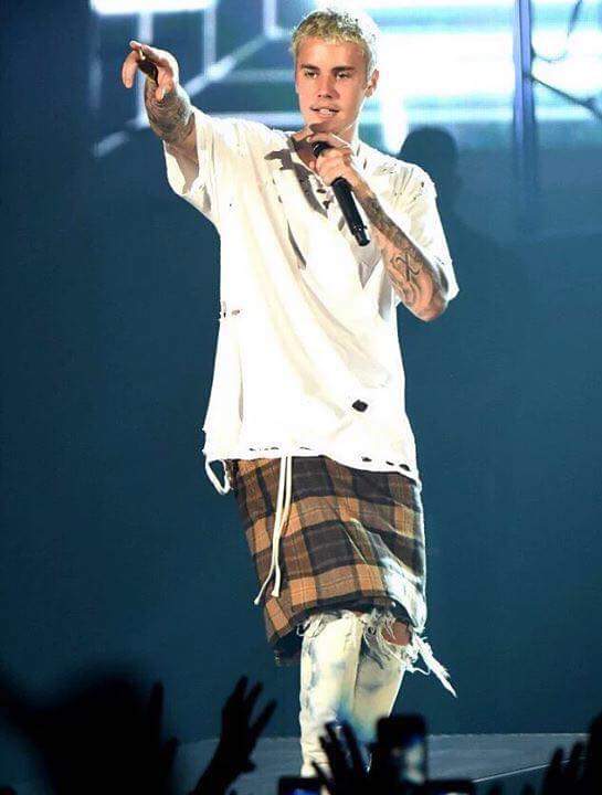 kain sarung ngetren © 2016 brilio.net