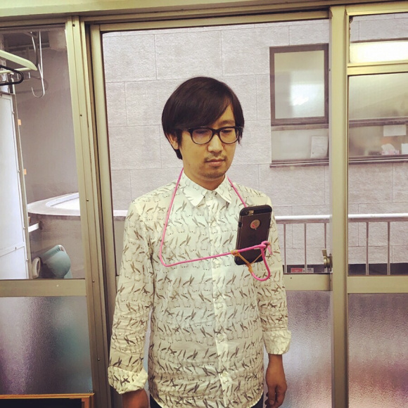 Pokehan pakai hanger © 2016 brilio.net Pokehan pakai hanger © 2016 brilio.net