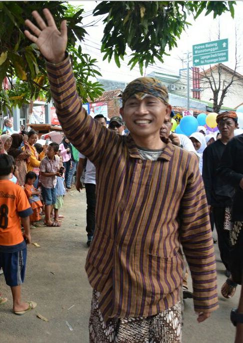 kepala daerah baju © 2016 brilio.net